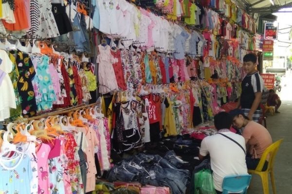 Nguồn hàng sỉ quần áo trẻ em tận gốc từ các chợ đầu mối
